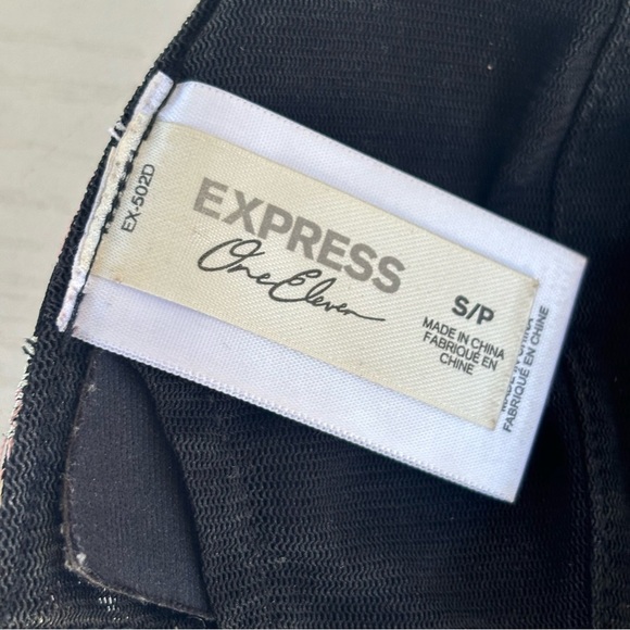 Express Floral Embroidered Black Bralette - Picture 6 of 7